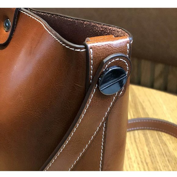 Handmade leather Bucket bag - Picture 4 of 9